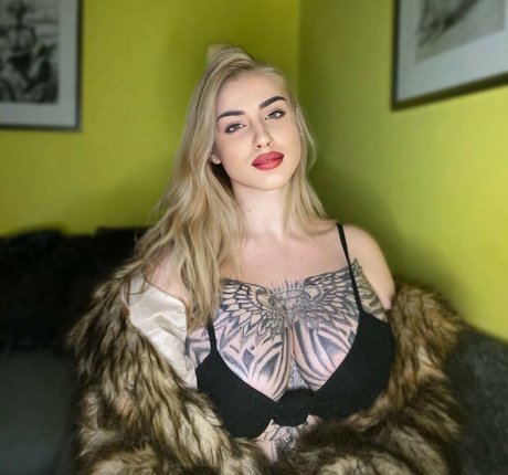 Jovana Jovancevic kostenlose pornographische foto