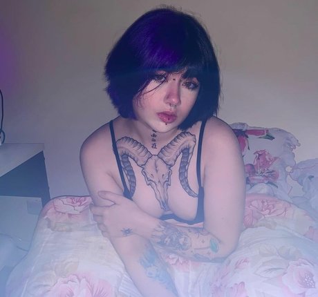 Lia Mali freie nackte galerie