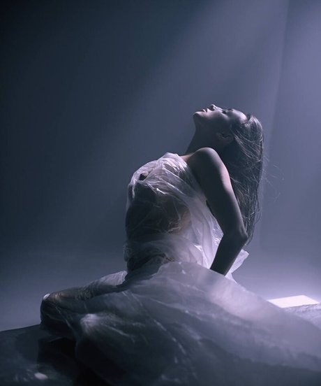 Olivia Linz nacktheit schöne bilder