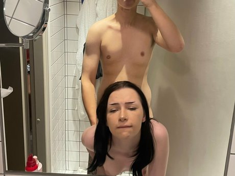 freaky onlyfans heiße kunst archiv