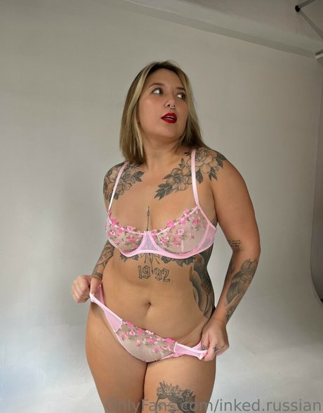 Inked Russian erwachsene nacktheit fotos
