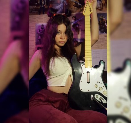 Ivon Gallardo nackt schöne bilder