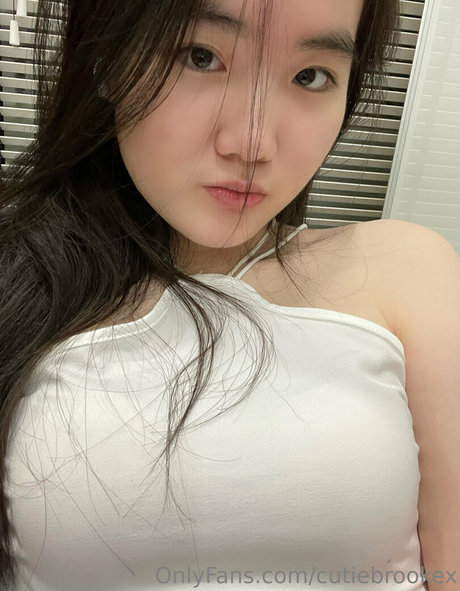 cutiebrookex nackt schöne bild