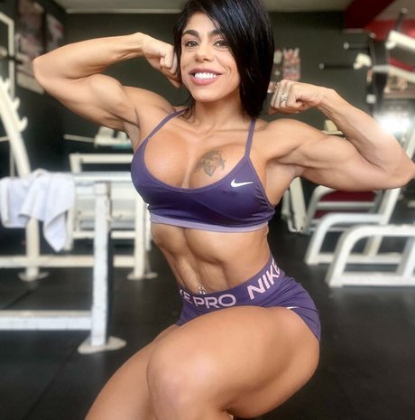 Yanet top sexy bilder