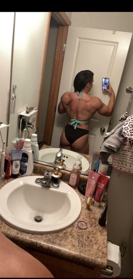 Tay Bae model heiße galerien