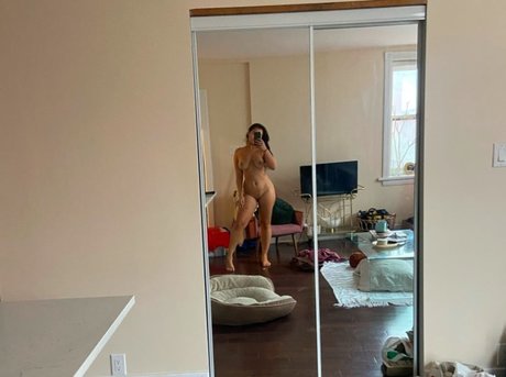 asiatische gilf-onlyfans porno erwachsene fotos