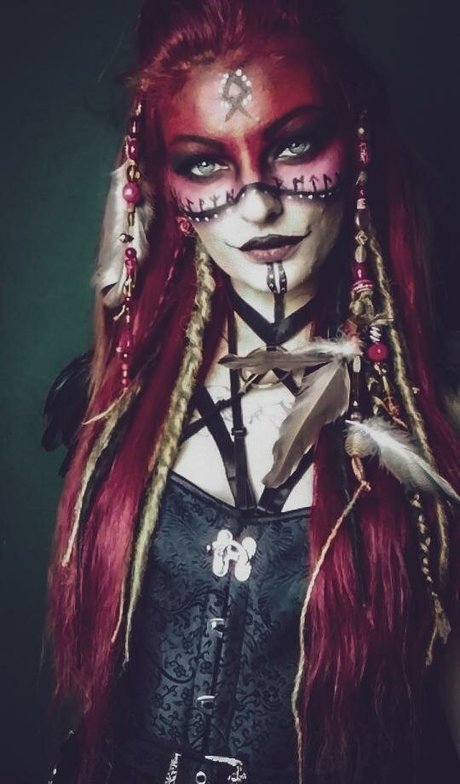 Madame Any schauspielerin nackt foto