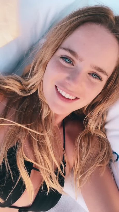 Inna Moll porno galerie