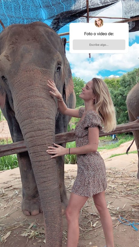 nackte rothaarige onlyfans nackt erwachsene bilder