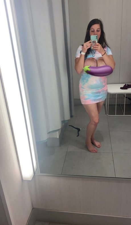 Tittyqueen77 nackt exklusive bilder