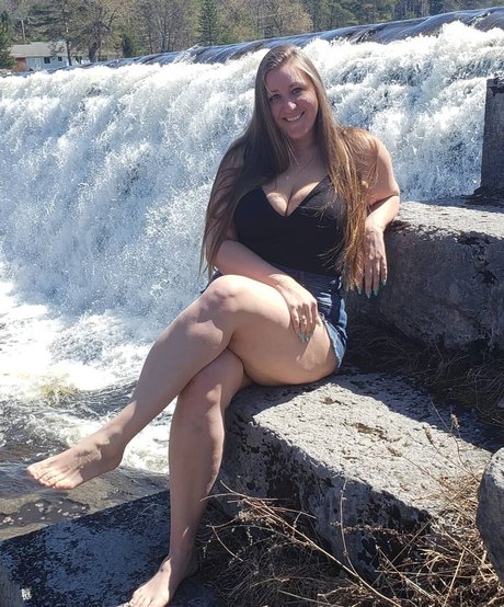 rothaarige spritzt nur fans hübsche erwachsene bild