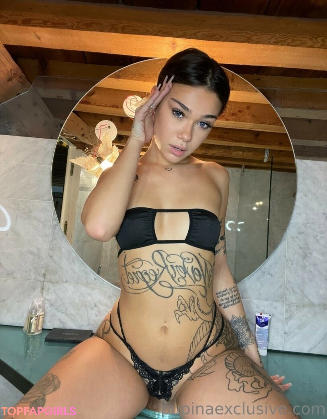 knackarsch onlyfans schöne erwachsene foto