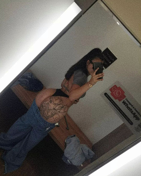 Selene Velazquez hübsche akt galerie