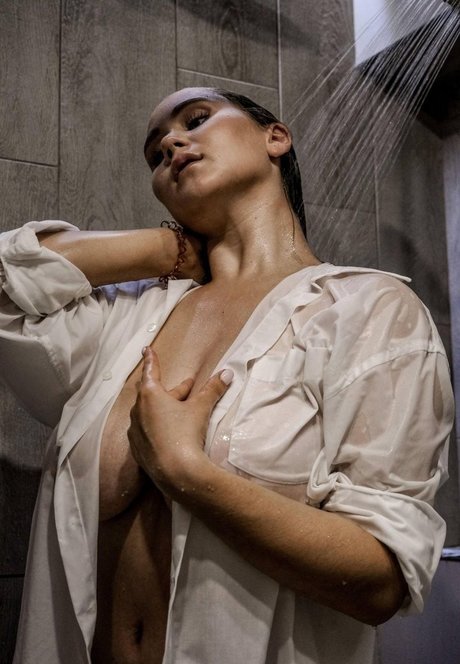 Lorraine Rase xxx nette galerien