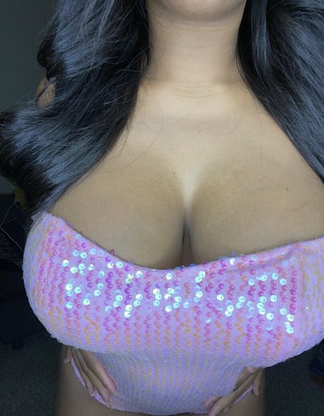 Paige Chappel nackt hübsche bild