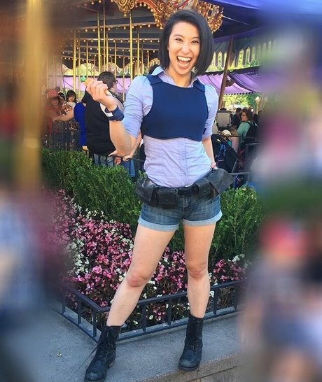 Erika Ishii hübsche top bilder