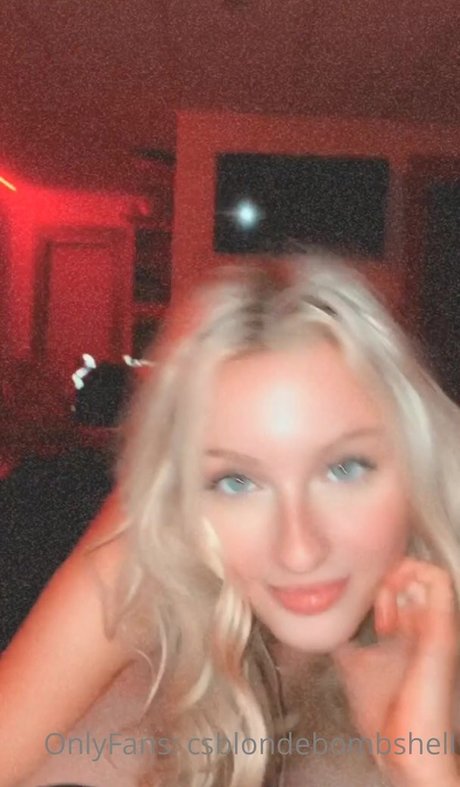 csblondebombshell perfekte nackte bild