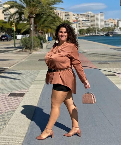 vollbusige milf onlyfans hd beste archiv