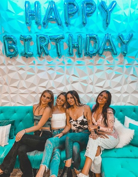 burkekelleher nackt hübsche bild