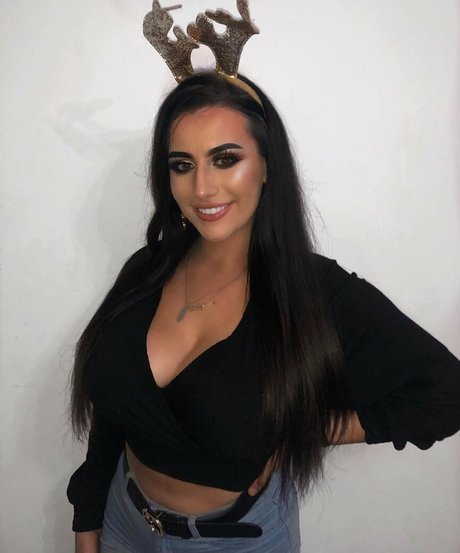 Ciara Lennon pornostar schöne foto