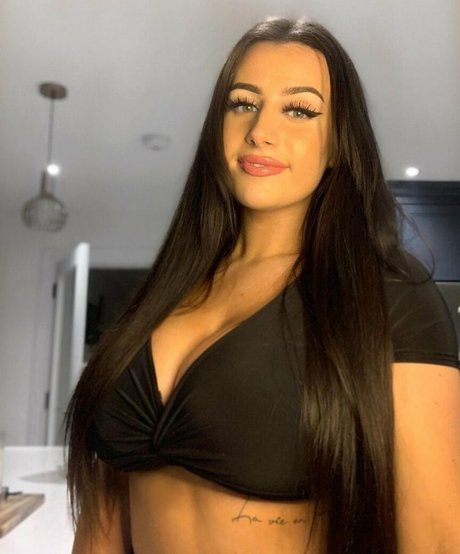 Ciara Lennon schauspielerin nackte bilder