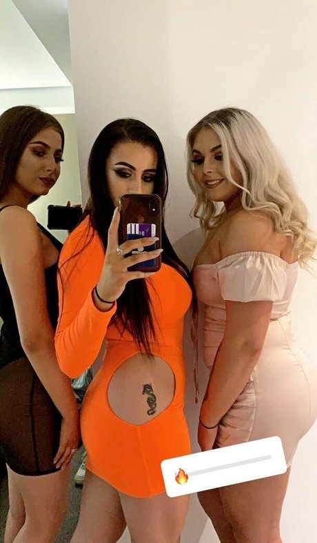 Ciara Lennon nackt schöne bild