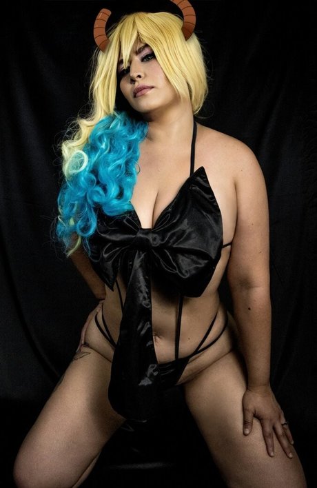 Rose Baikan Cos pornostar kunst bilder