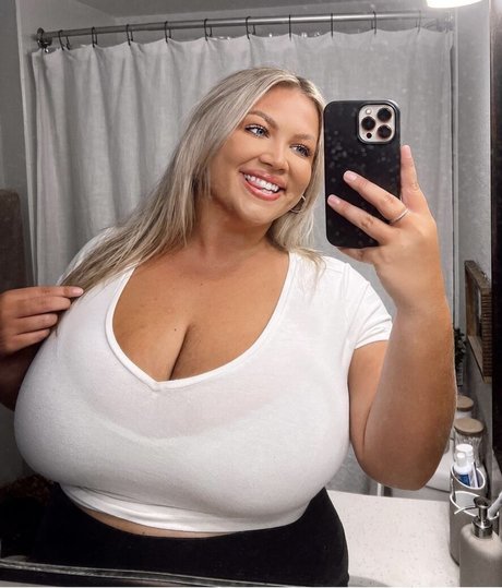 berühmte nackte onlyfans nacktheit pornografische galerie