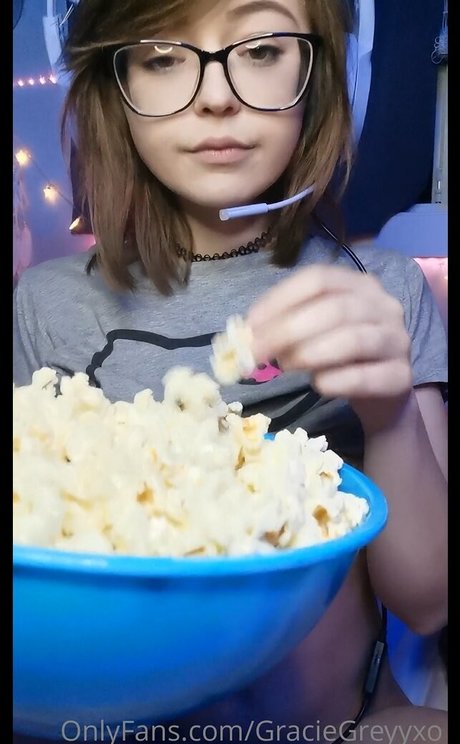 Gracie Greyy xo nackt porno galerien