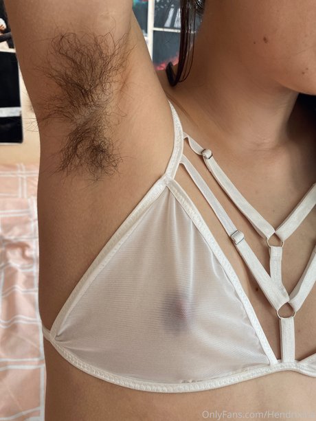 kleine titten asiatische onlyfans schöne nackt galerien