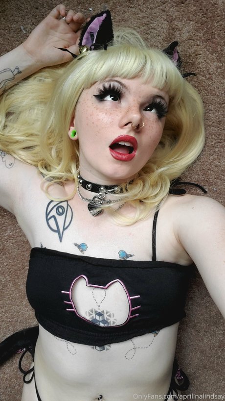 aprilinalindsay nacktheit akt foto