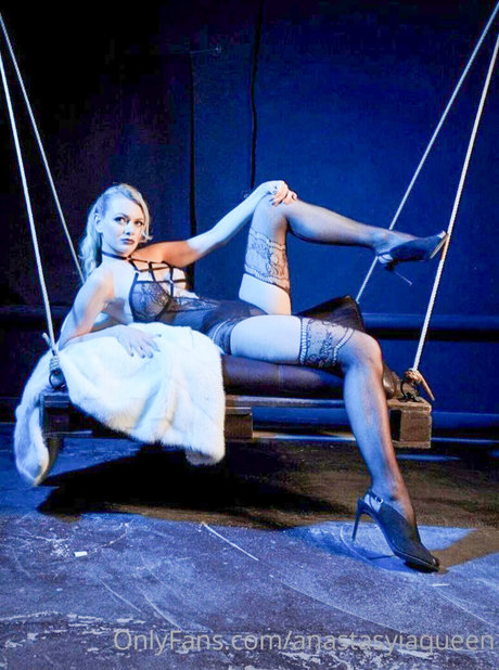 Anastasyia Zaharova kunst top galerien