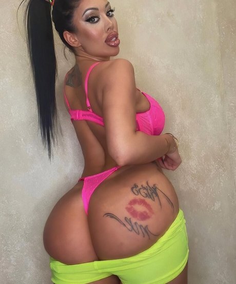 Lara Frost model nackte fotos