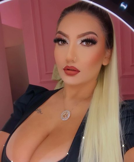 Paloma Fonseca exklusive schöne bild