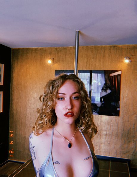 empressscarlett kostenlose nackt fotos