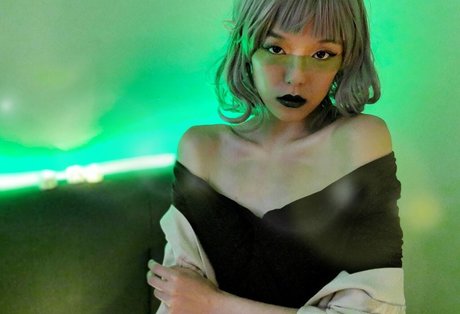 Colourmoichic top pornostar foto