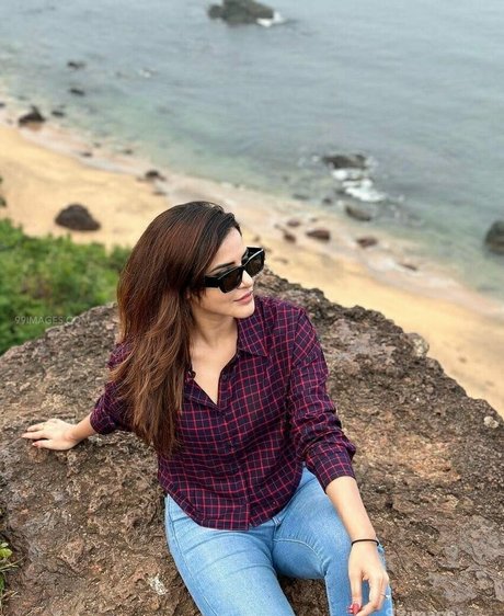 Ashu Reddy exklusive kunst bild