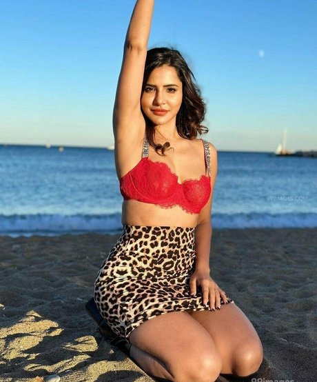 Ashu Reddy freie nette galerien