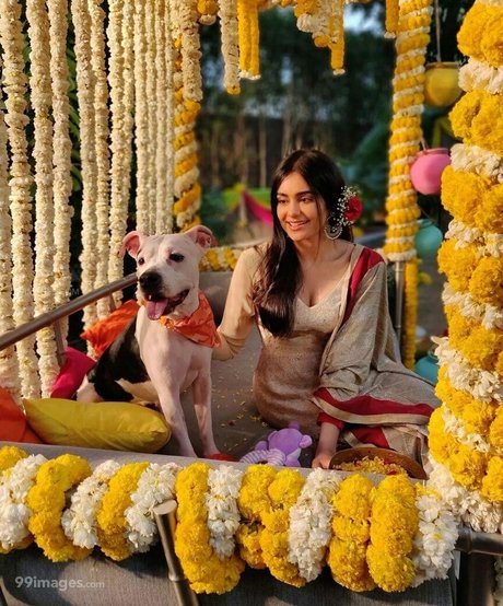 Adah Sharma exklusive schöne galerie