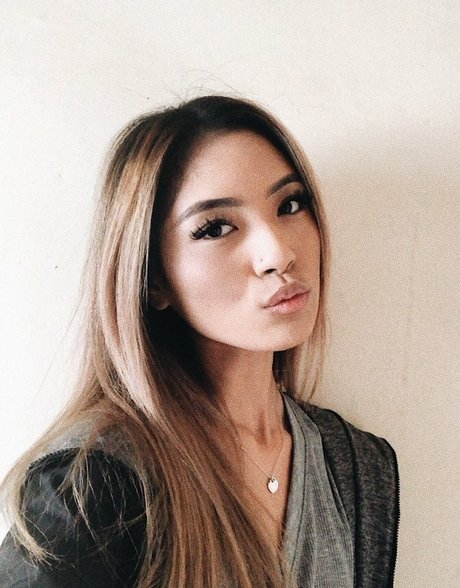 Iris Haw model nette galerie