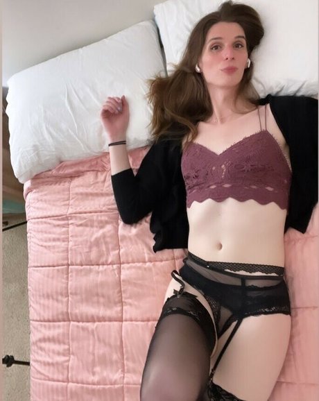 ALesserDeity hübsche xxx galerie