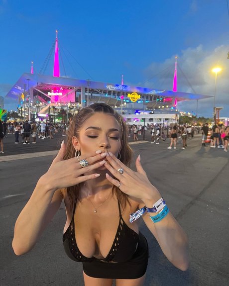 Amanda Kolar sexy perfekte galerien