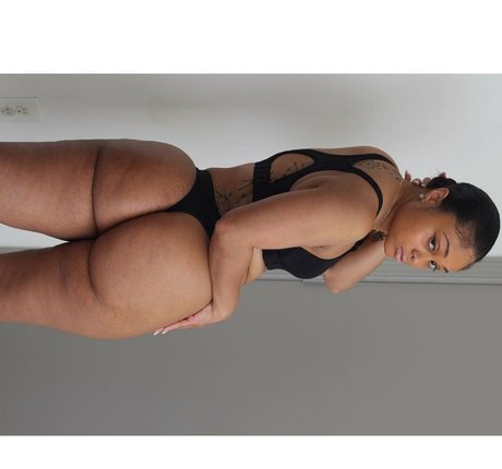 weibliche beliebte onlyfans exklusive perfekte bilder