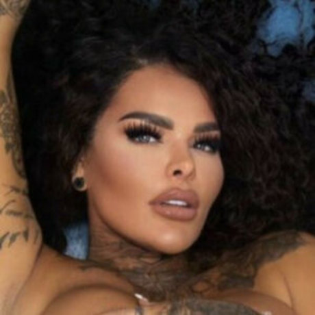 Laura Whifrey erotische akt fotos