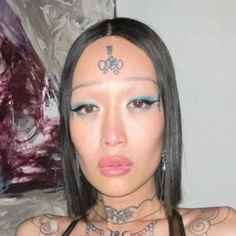 tightcorsetloosemorals nackt freie foto