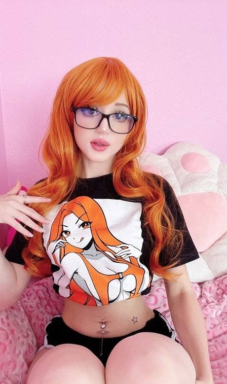 mekabunnii model akt bild