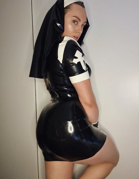 Georginasuccubus sexy pornostar foto