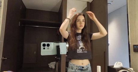 ingwer-teen-onlyfans sexy kunst fotos