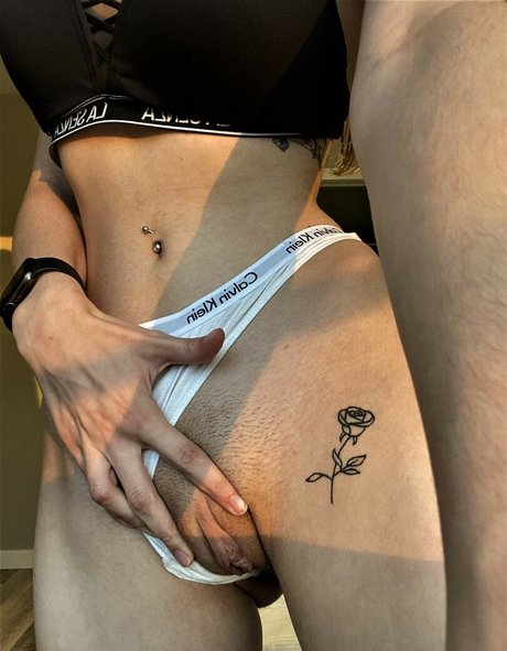 lexistarofficial pornostar heiße fotos