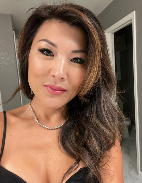 dünne asiatische teenager-onlyfans kostenlose erwachsene archiv